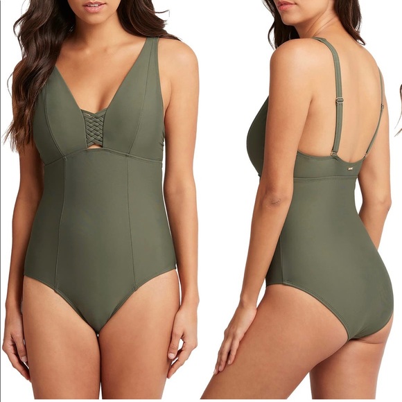 BLACK Sea Level Swim Australia D&DD Cup - 12 - NWT - Picture 2 of 9